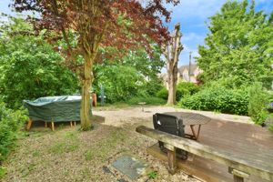 Communal gardens- click for photo gallery